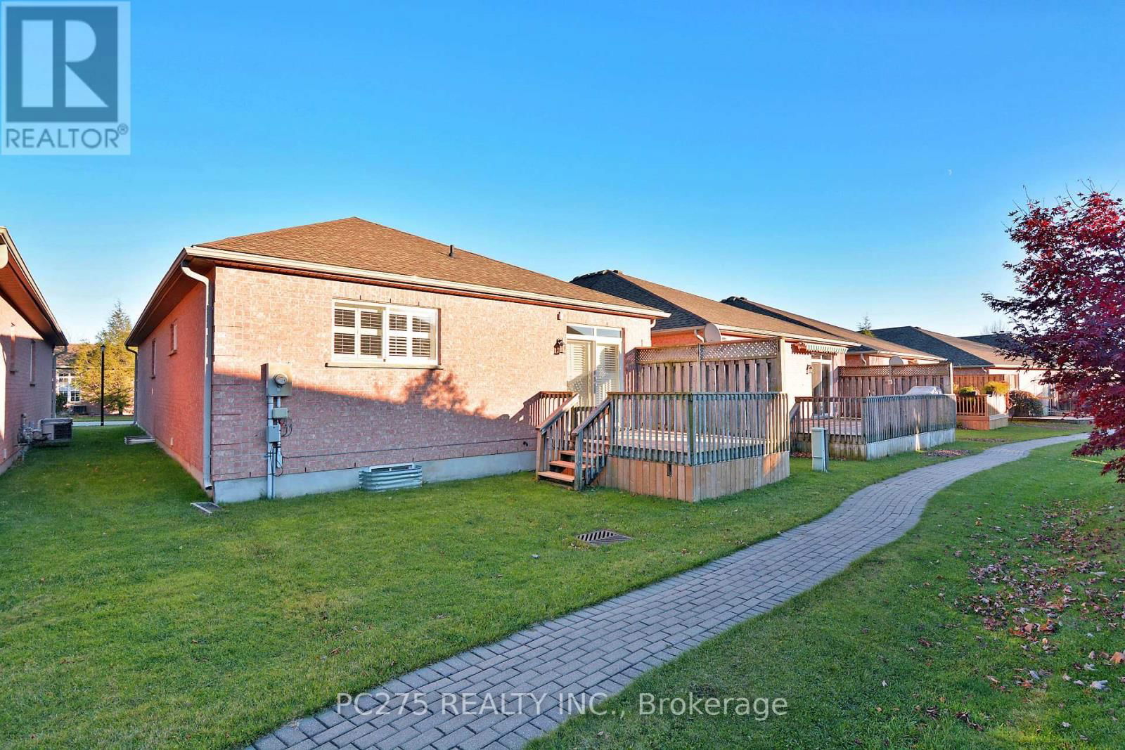 243 - 2025 MEADOWGATE BOULEVARD Image 29