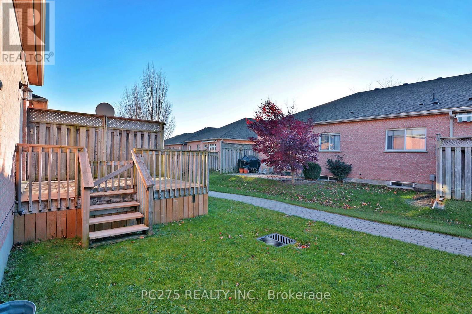 243 - 2025 MEADOWGATE BOULEVARD Image 31