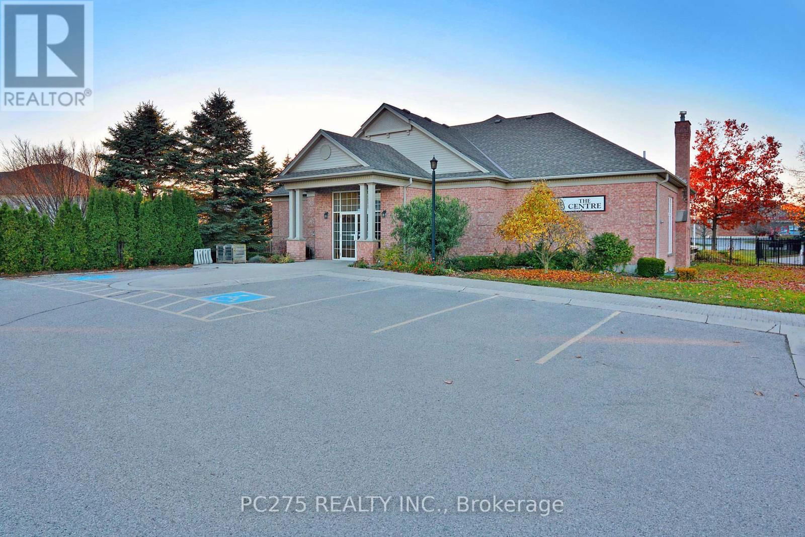243 - 2025 MEADOWGATE BOULEVARD Image 32