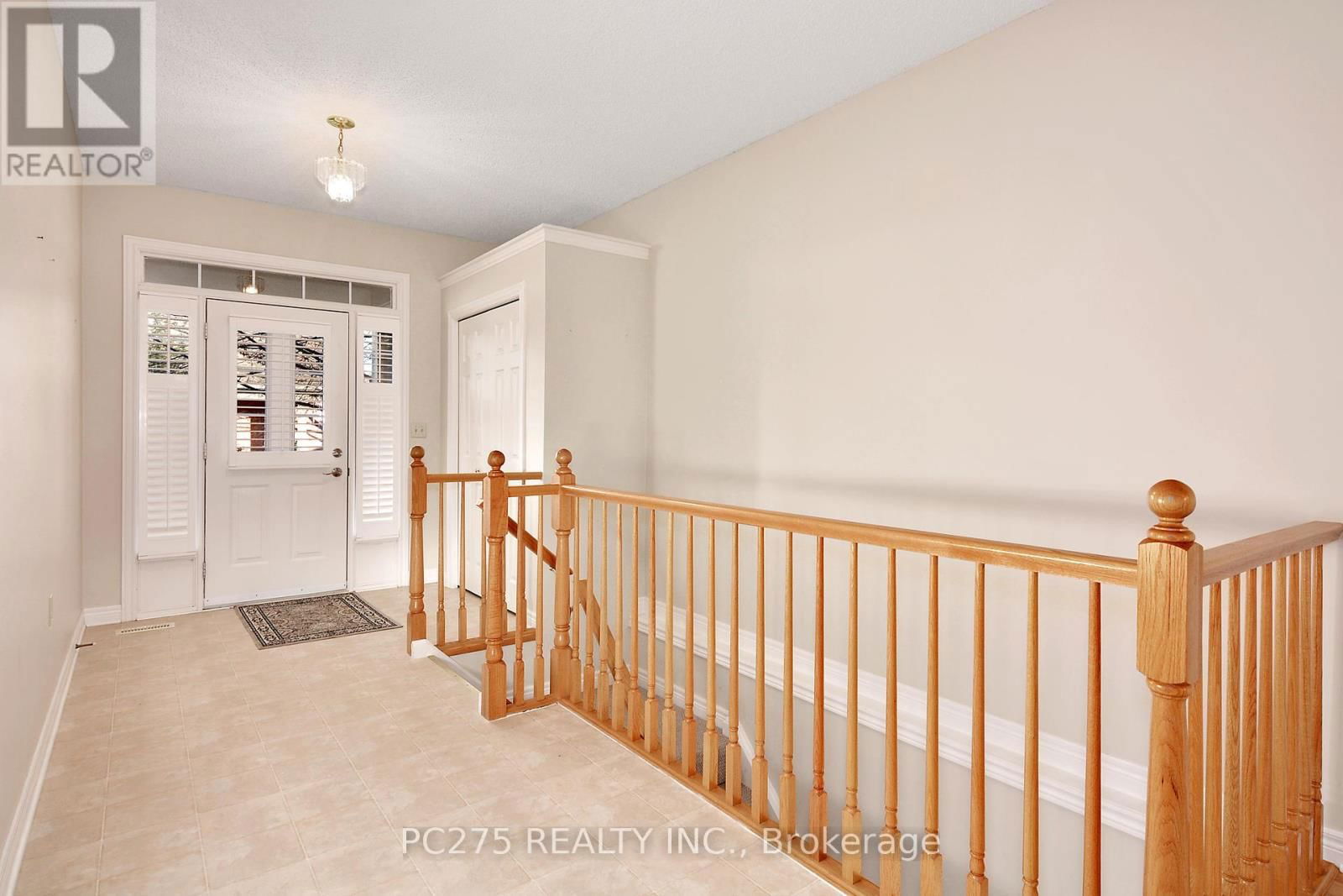 243 - 2025 MEADOWGATE BOULEVARD Image 4