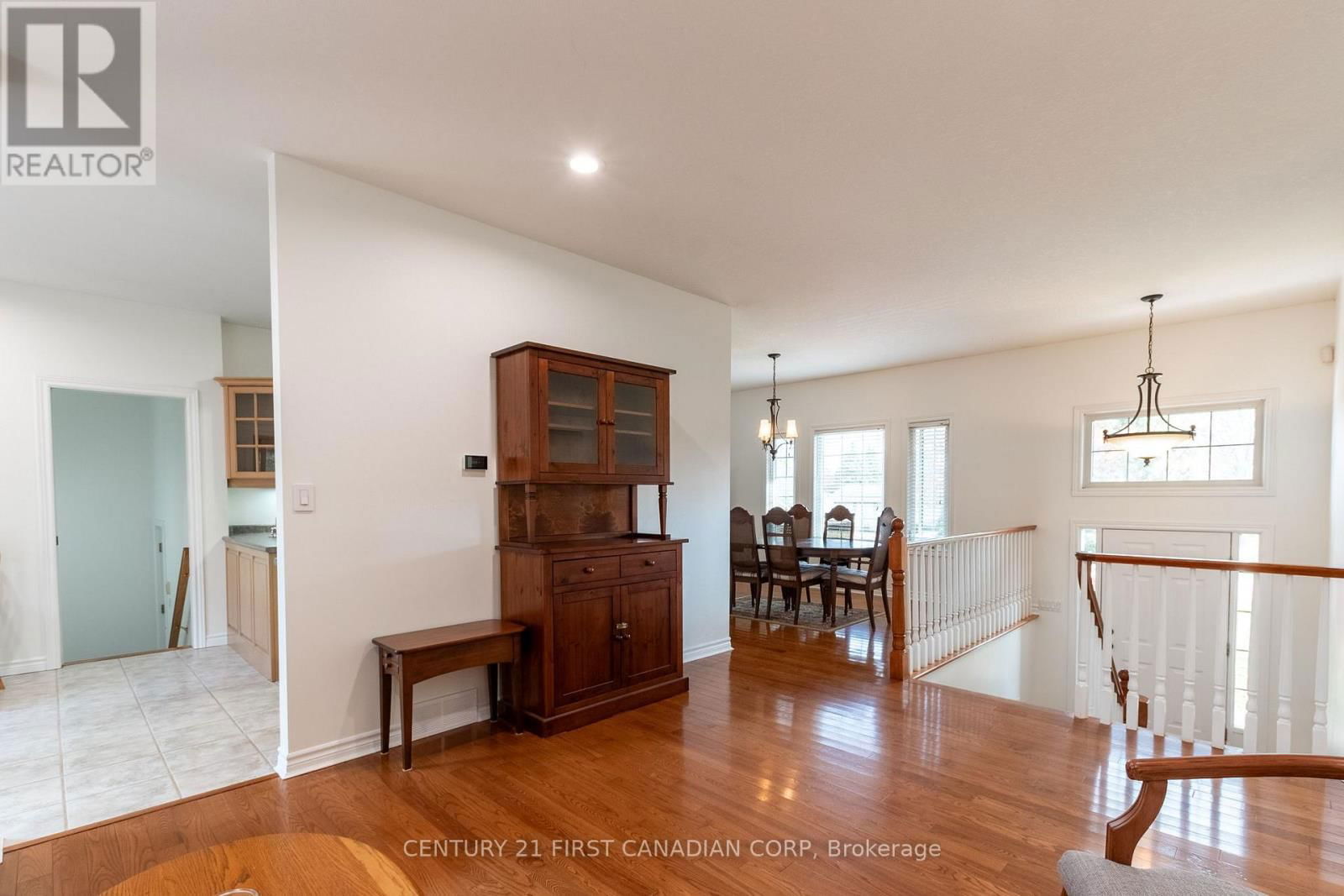 109 PRINCESS AVENUE Image 16