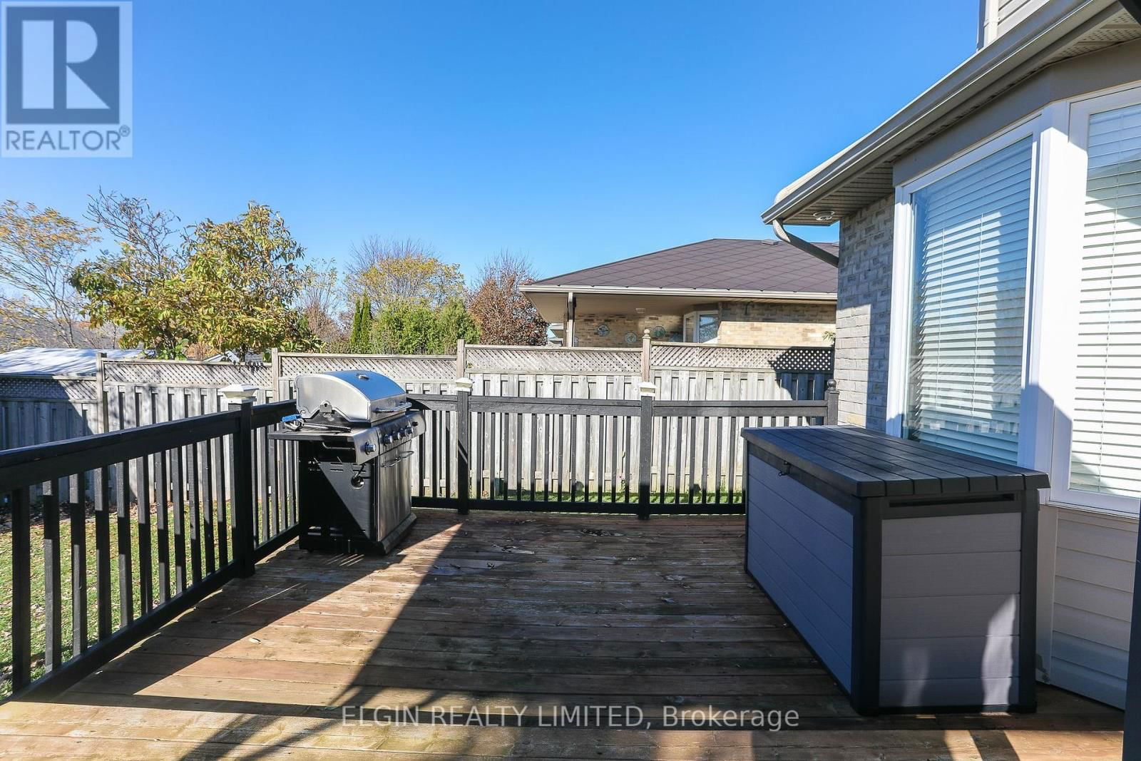 22 COOK CRESCENT Image 31