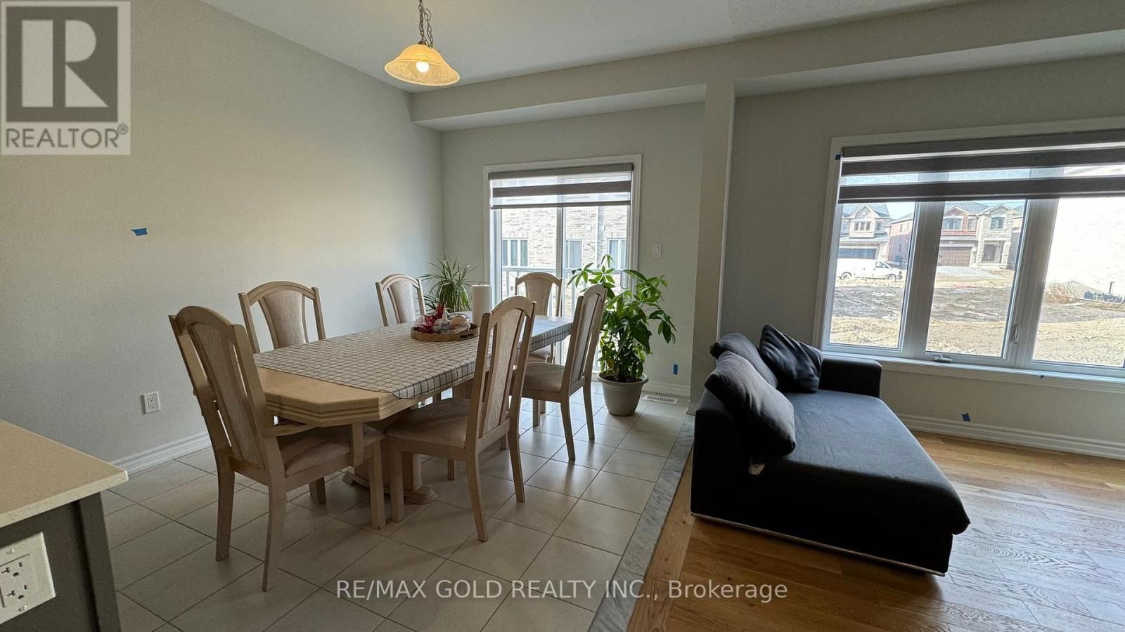 109 PALACE STREET Image 10