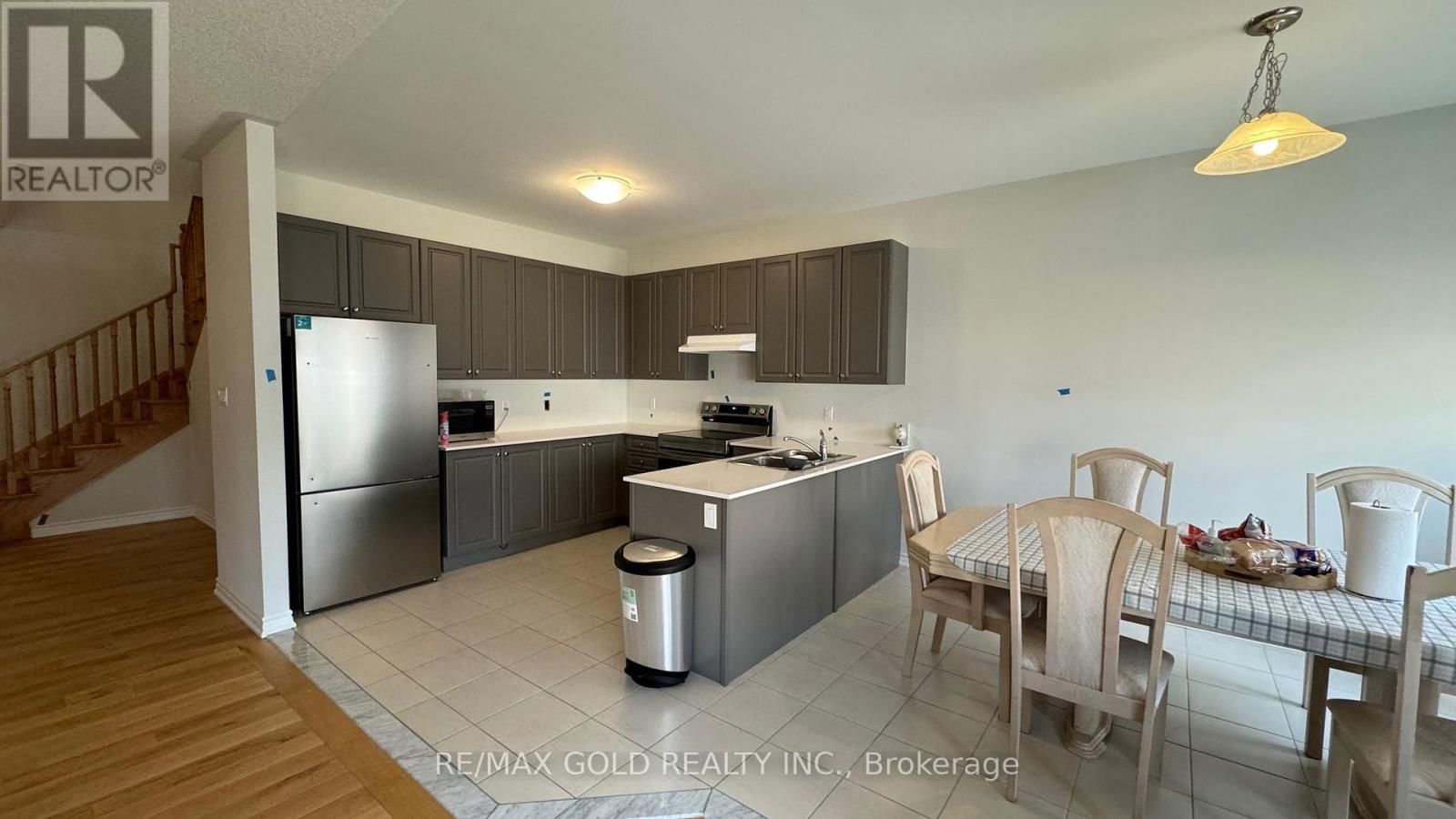 109 PALACE STREET Image 11
