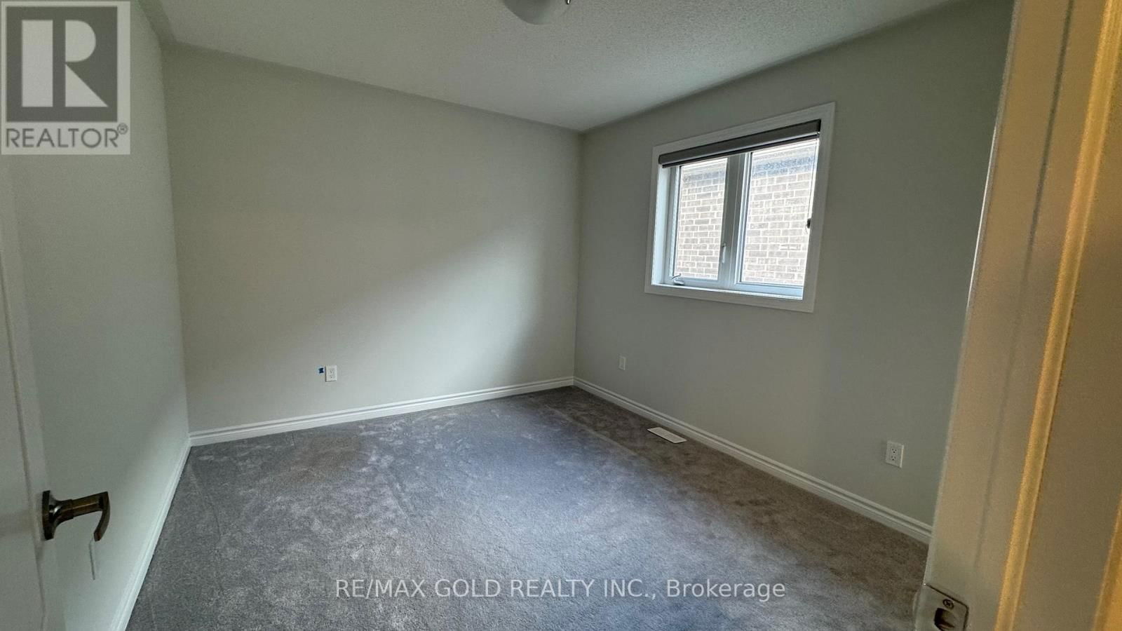 109 PALACE STREET Image 15