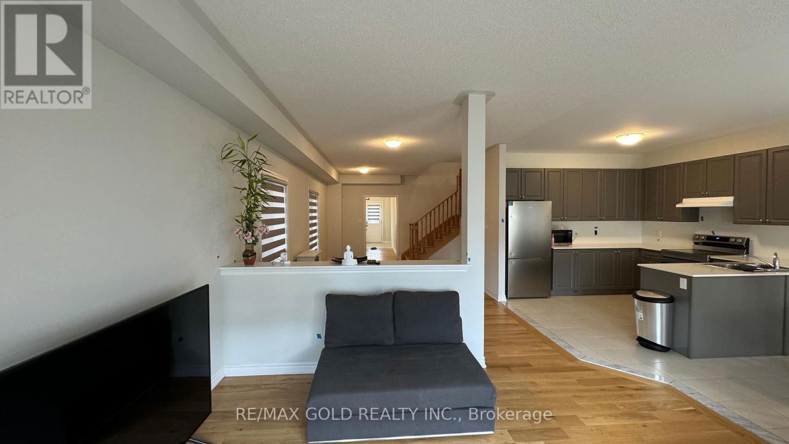 109 PALACE STREET Image 7