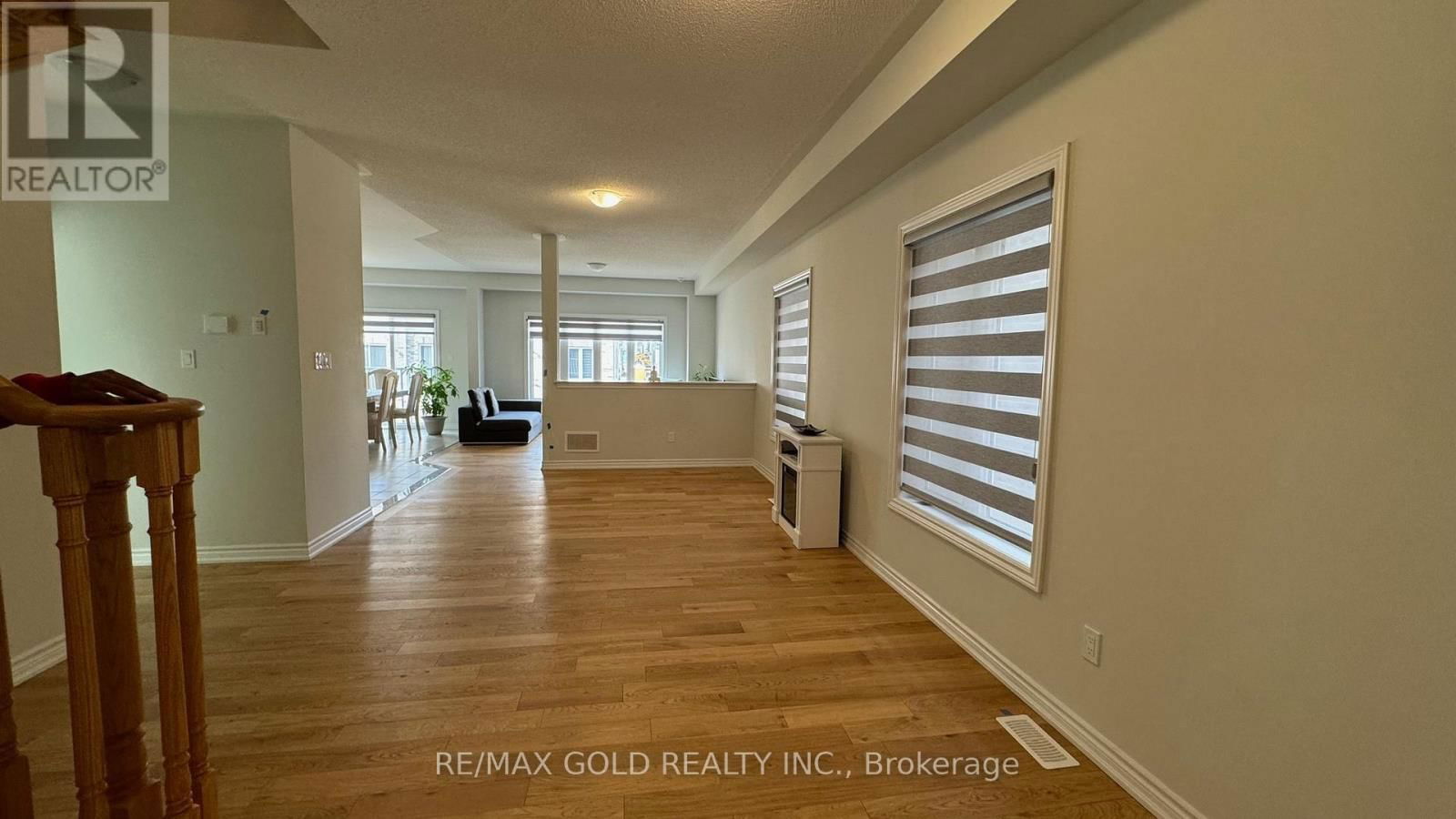 109 PALACE STREET Image 8