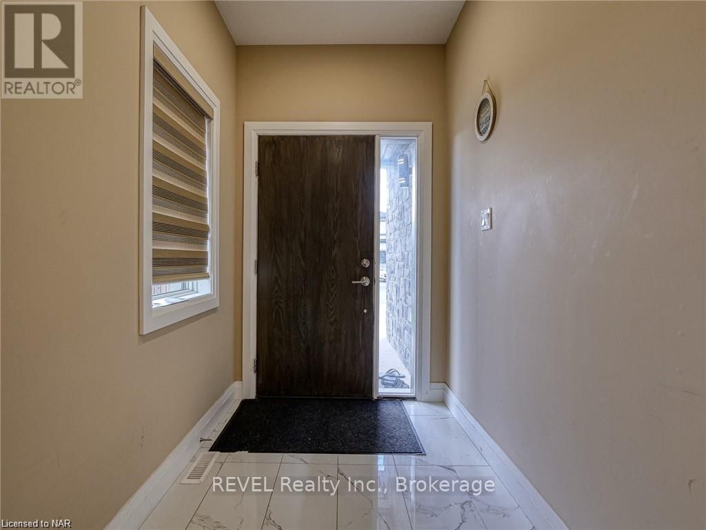 2911 LEMIEUX WALK Image 4