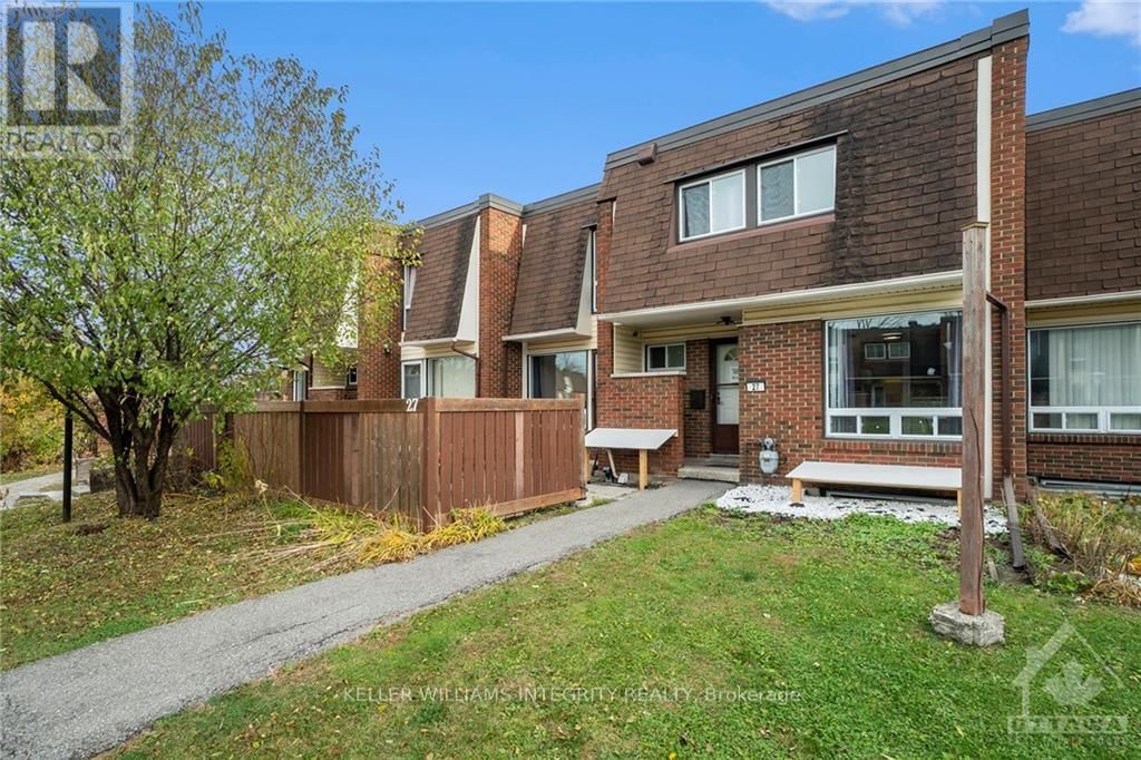 27 - 2939 FAIRLEA CRESCENT Image 2