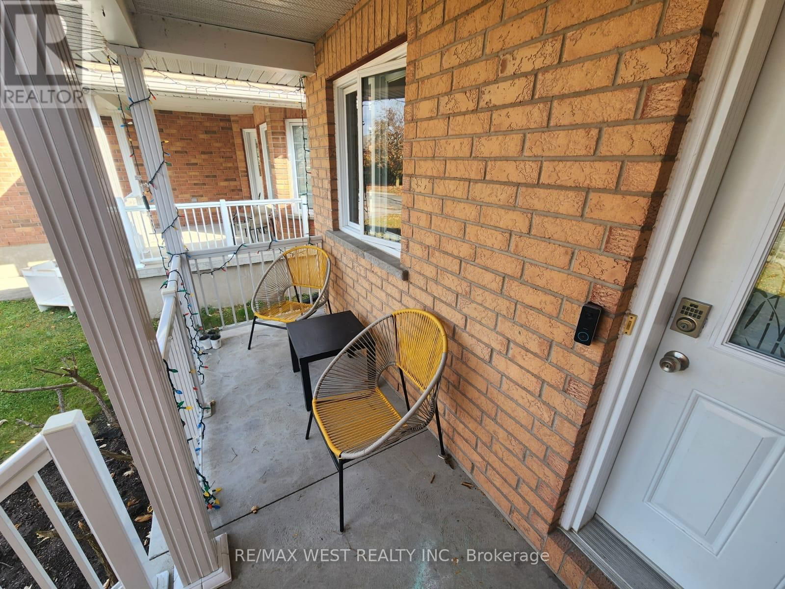 1059 GREENWOOD PARK Image 4