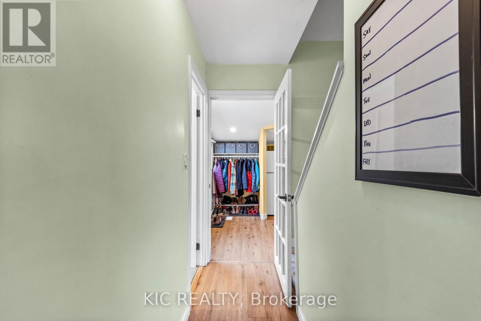 245 WOODBINE AVENUE Image 12