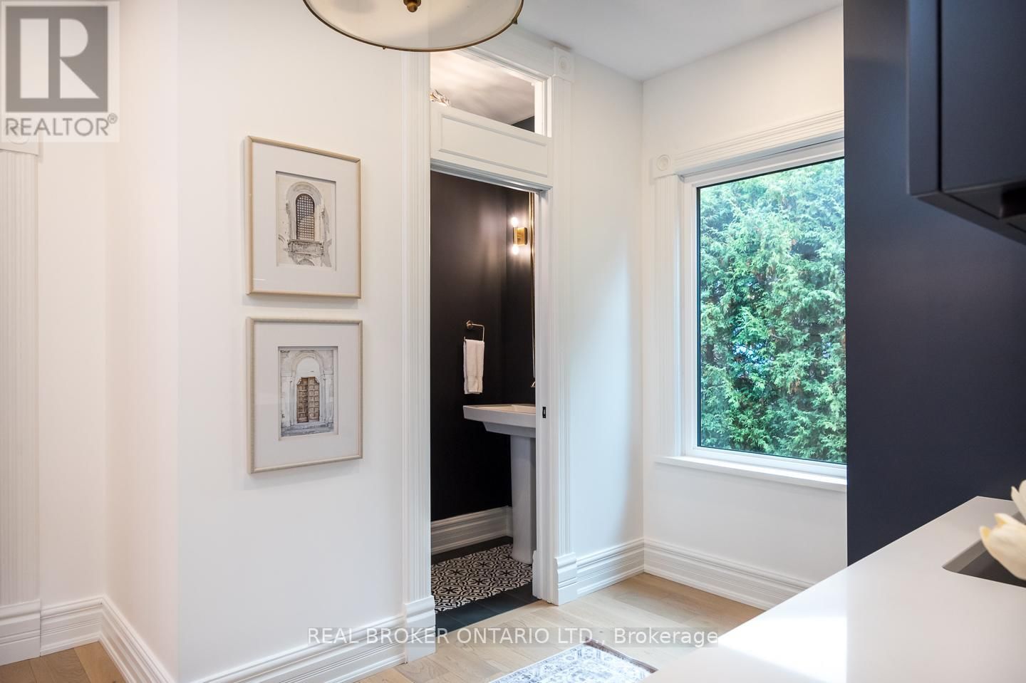 39 HENDERSON STREET Image 13