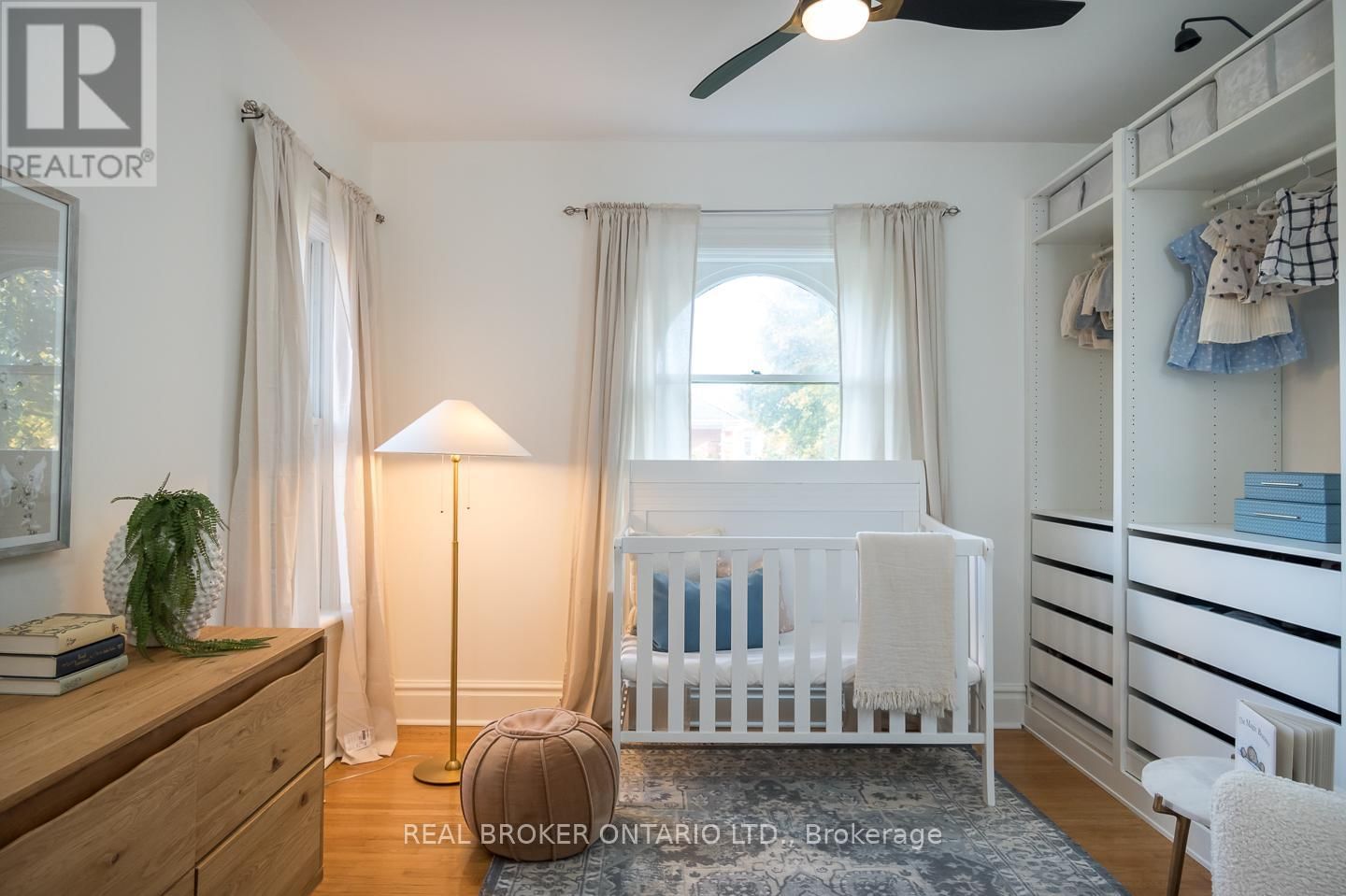 39 HENDERSON STREET Image 21