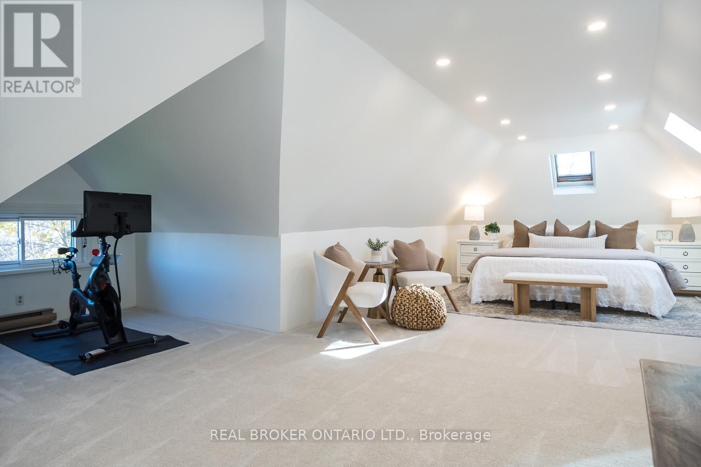 39 HENDERSON STREET Image 31