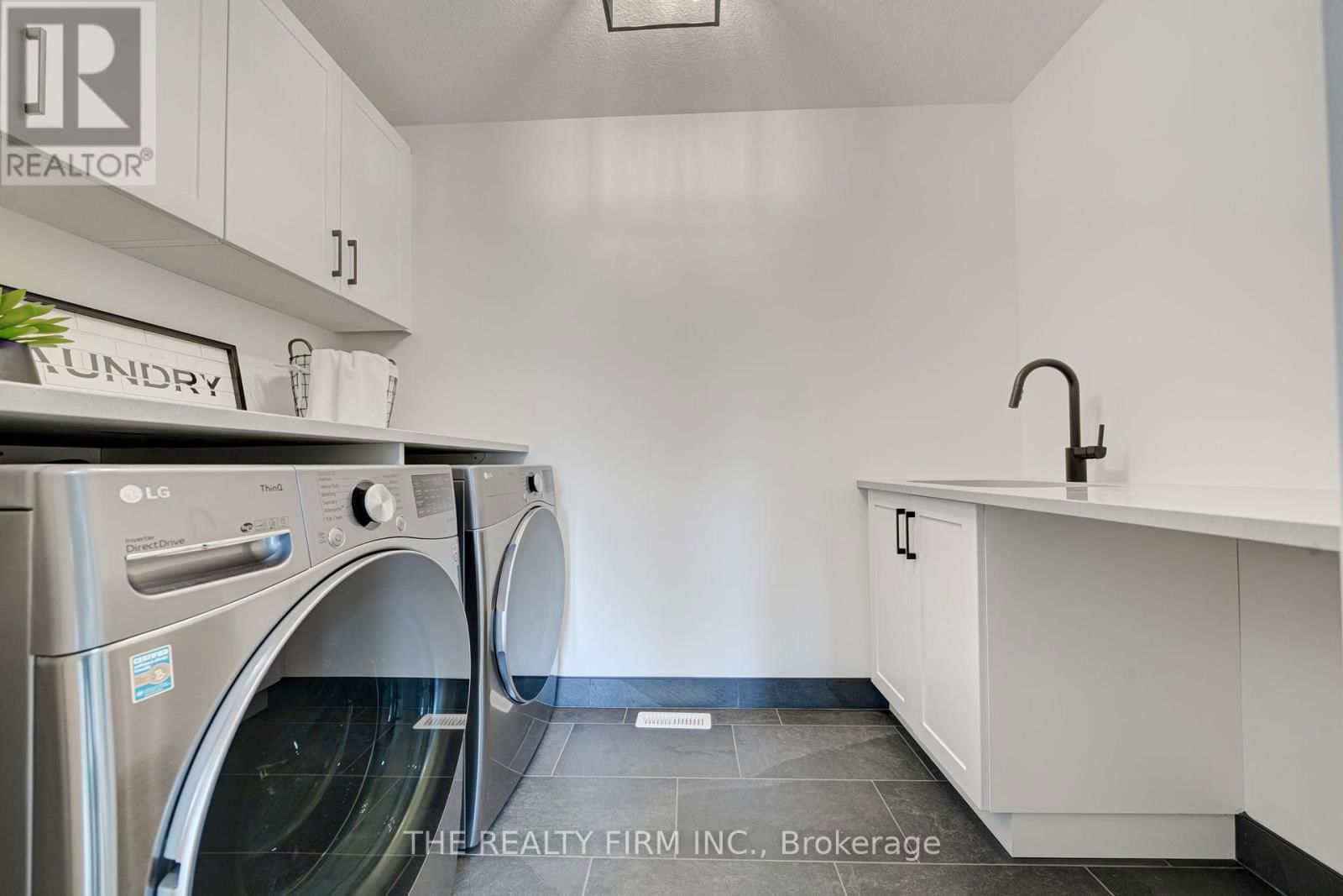 30 - 22701 ADELAIDE ROAD Image 16