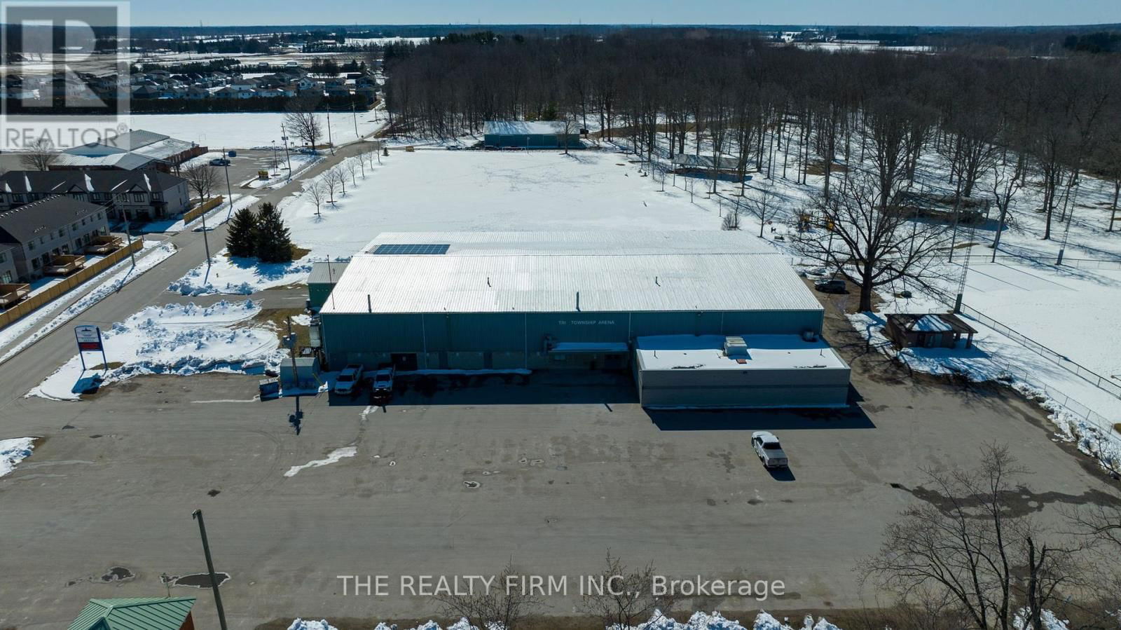 30 - 22701 ADELAIDE ROAD Image 36