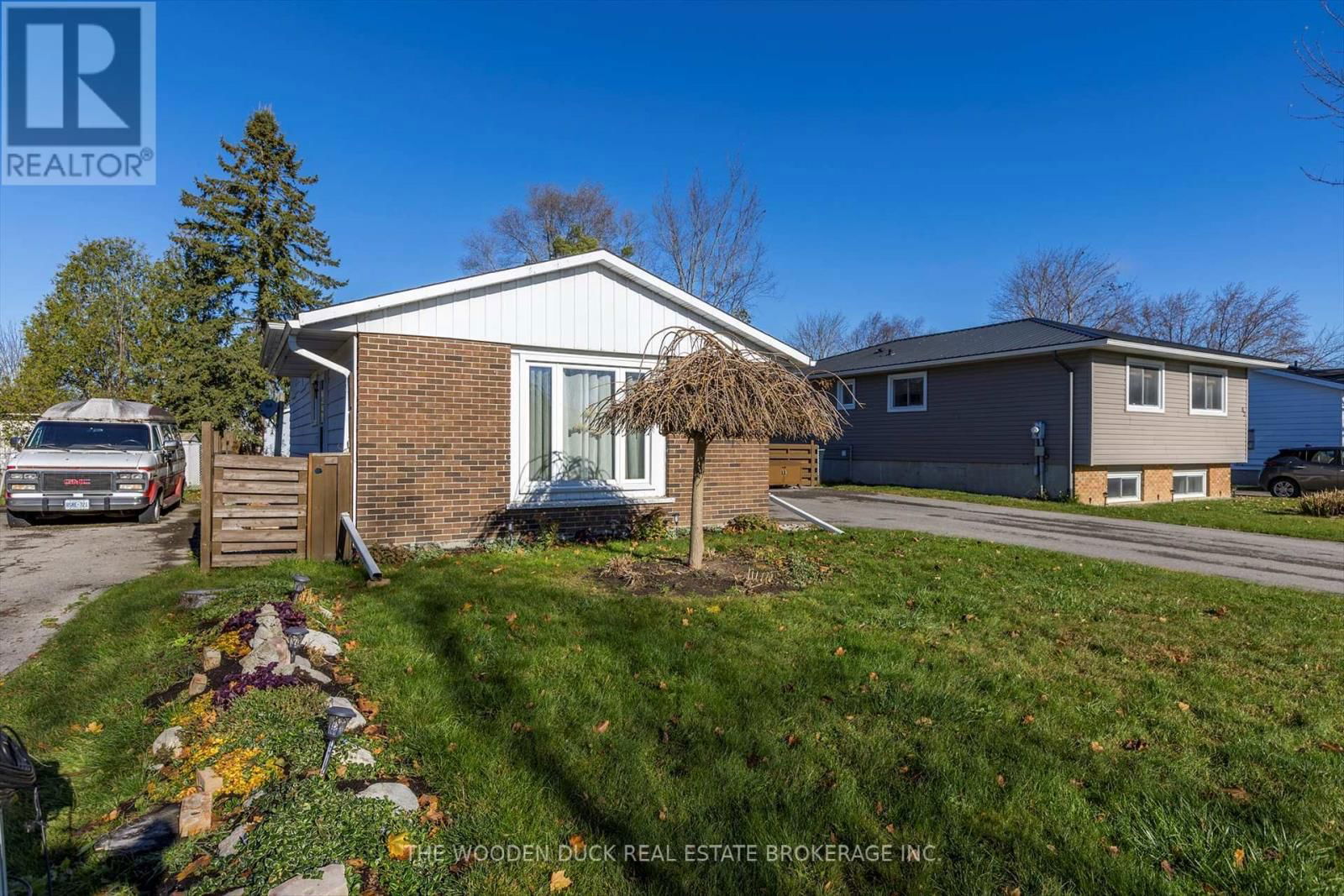 60 COYLE CRESCENT Image 33