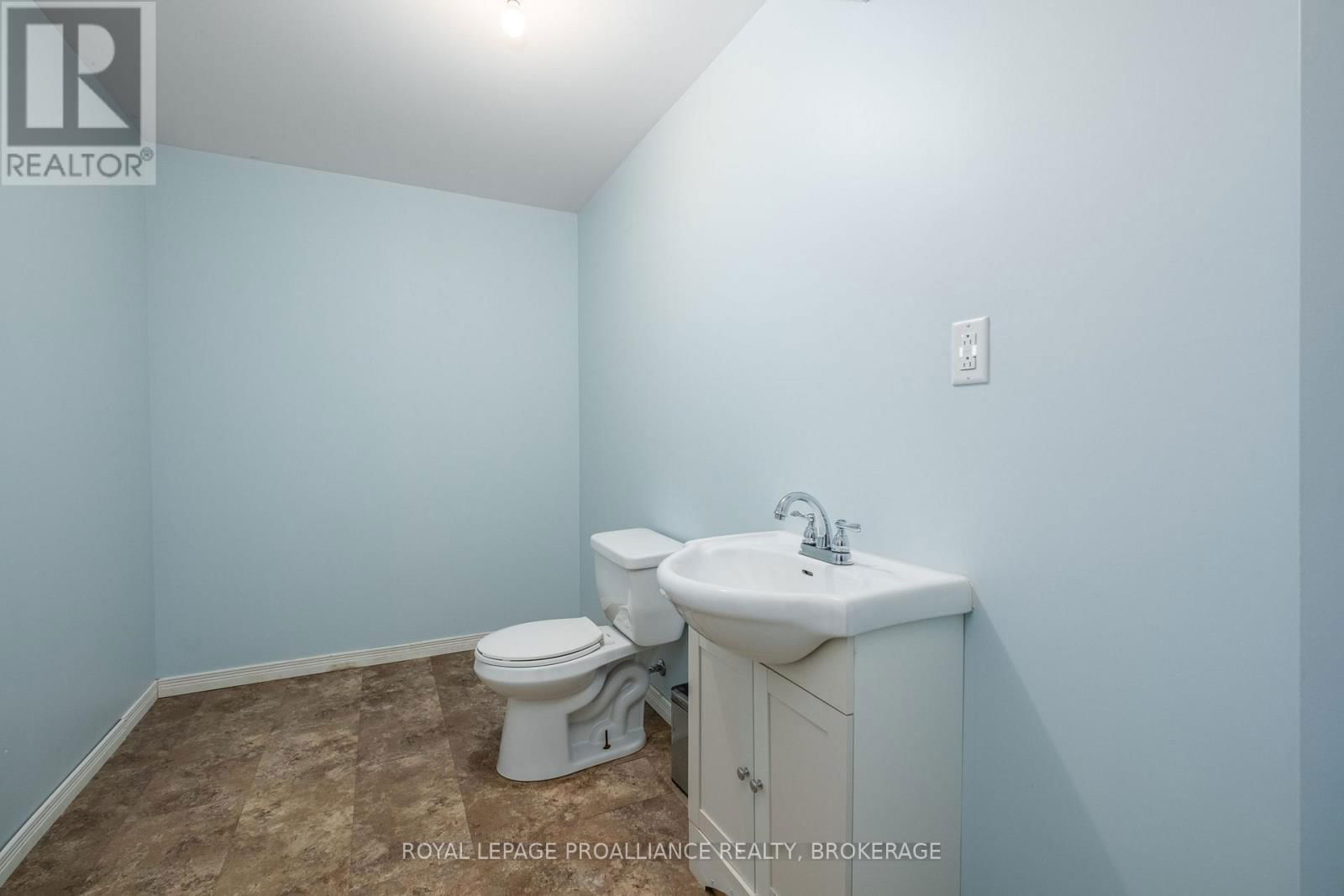 1111 CROSSFIELD AVENUE Image 37