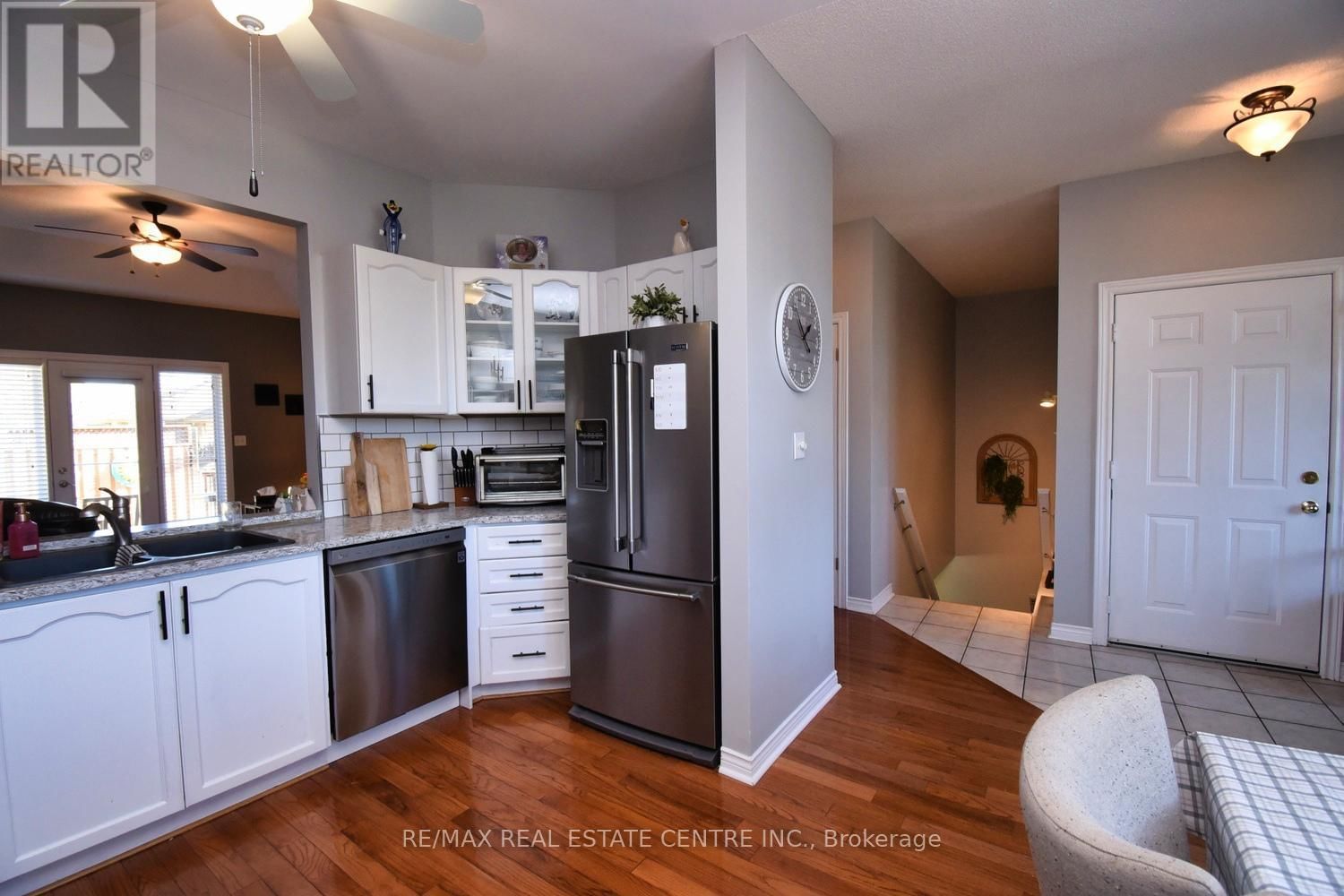 39 TWENTY PLACE BOULEVARD Image 11