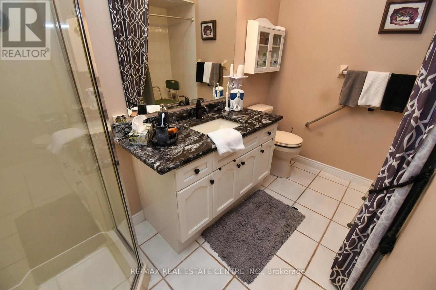 39 TWENTY PLACE BOULEVARD Image 16