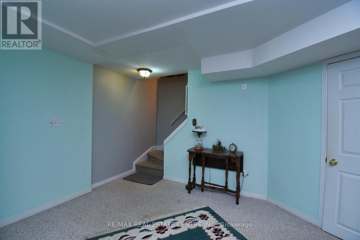 39 TWENTY PLACE BOULEVARD Image 17