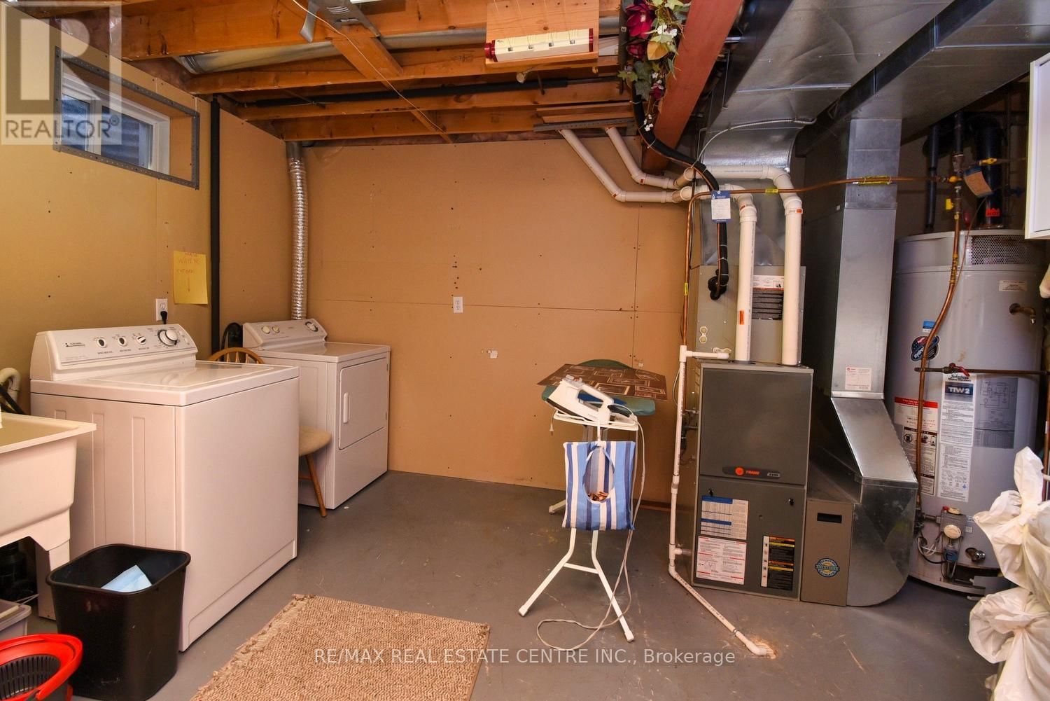 39 TWENTY PLACE BOULEVARD Image 24