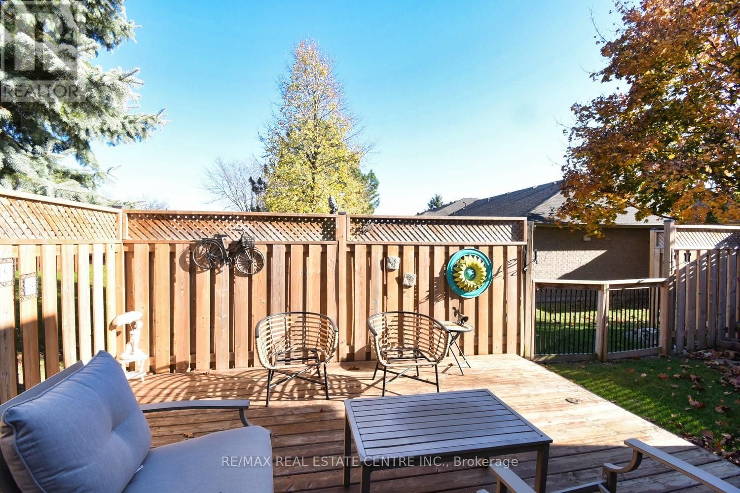 39 TWENTY PLACE BOULEVARD Image 26