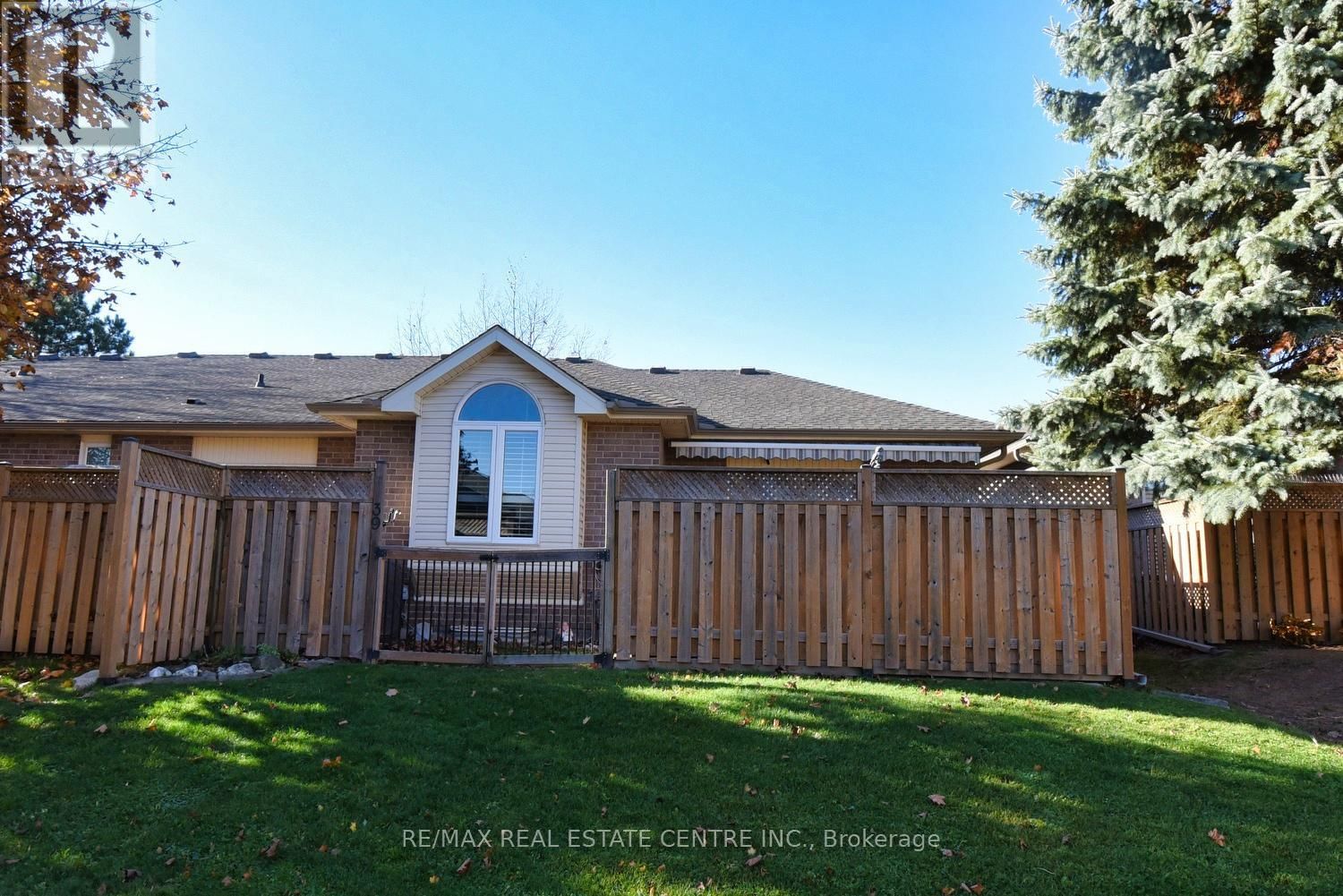 39 TWENTY PLACE BOULEVARD Image 27