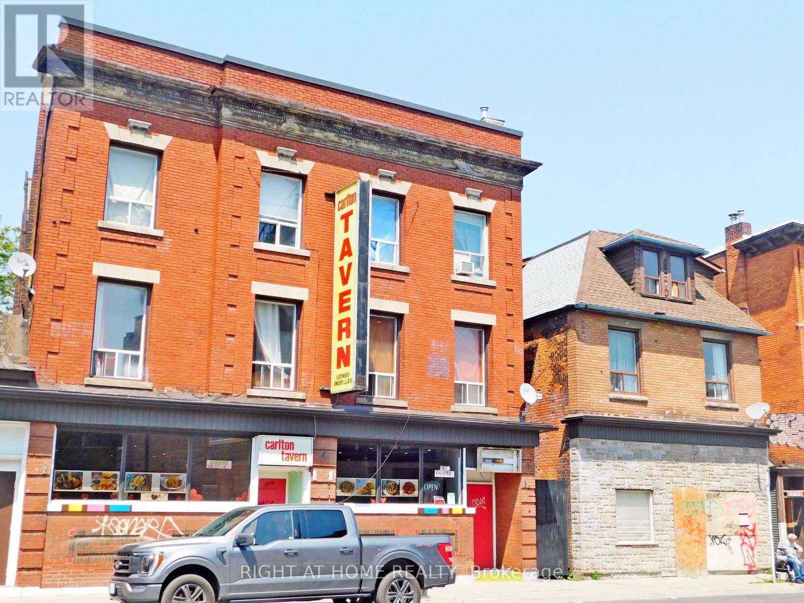 663 KING STREET EAST Image 22