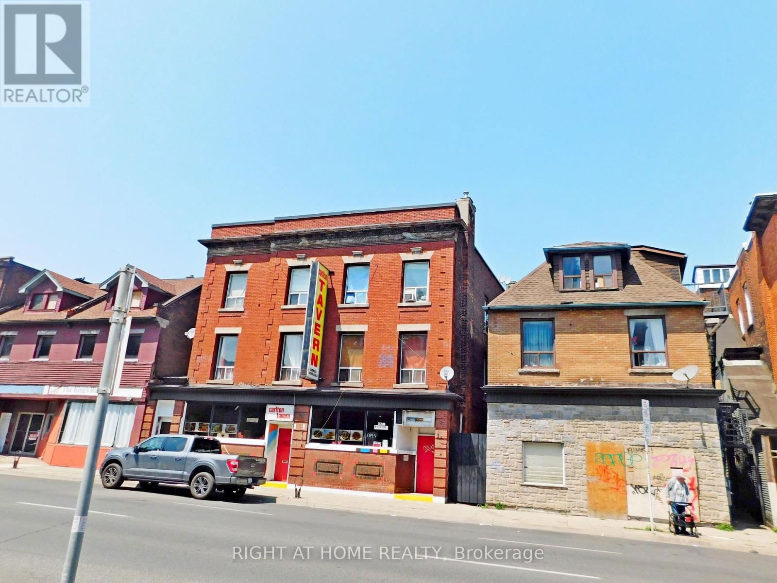 663 KING STREET EAST Image 33
