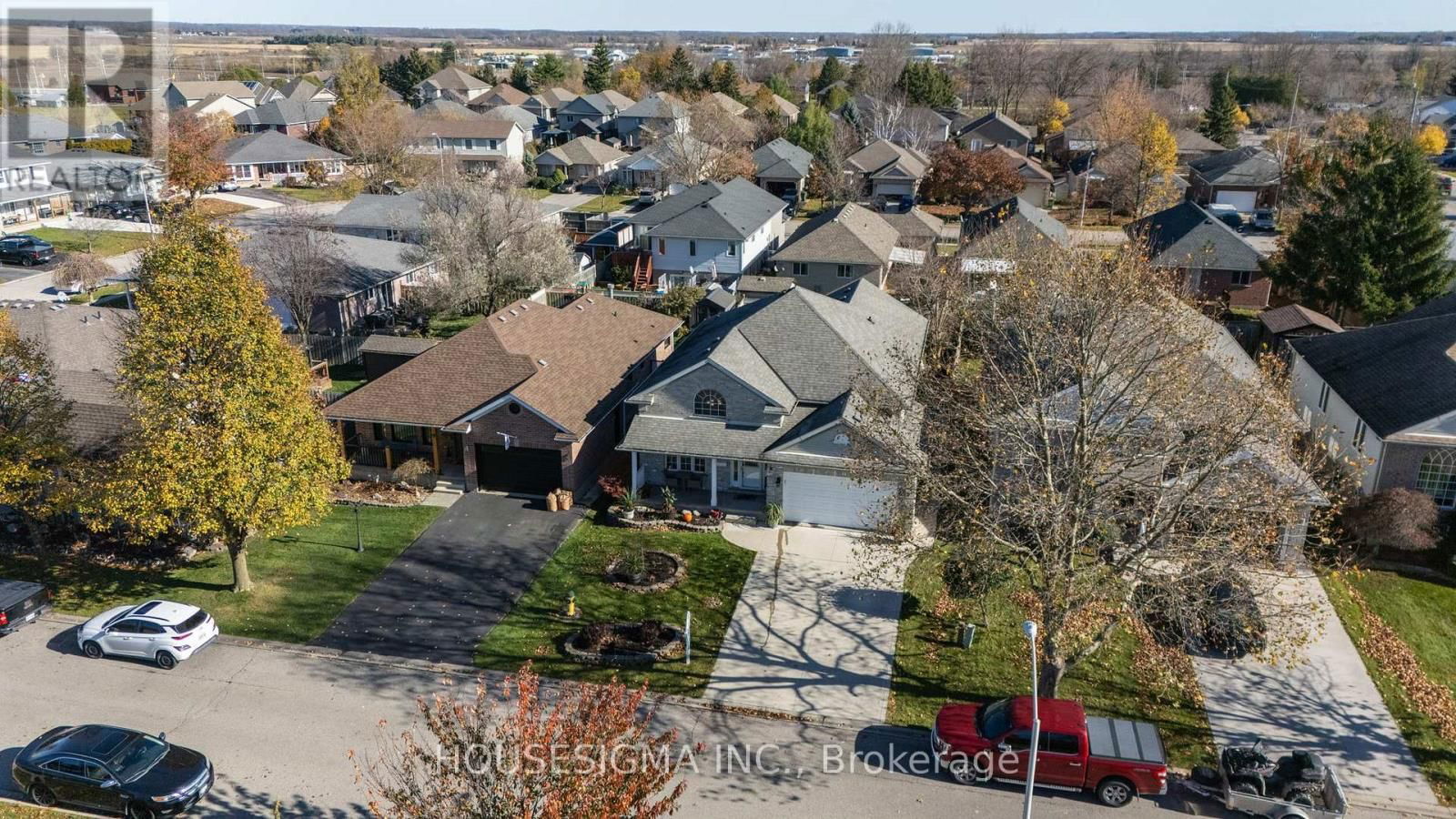 7 ROSETHORN COURT Image 35