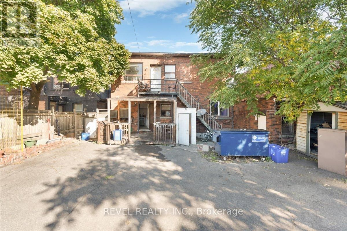 770 BARTON STREET E Image 31