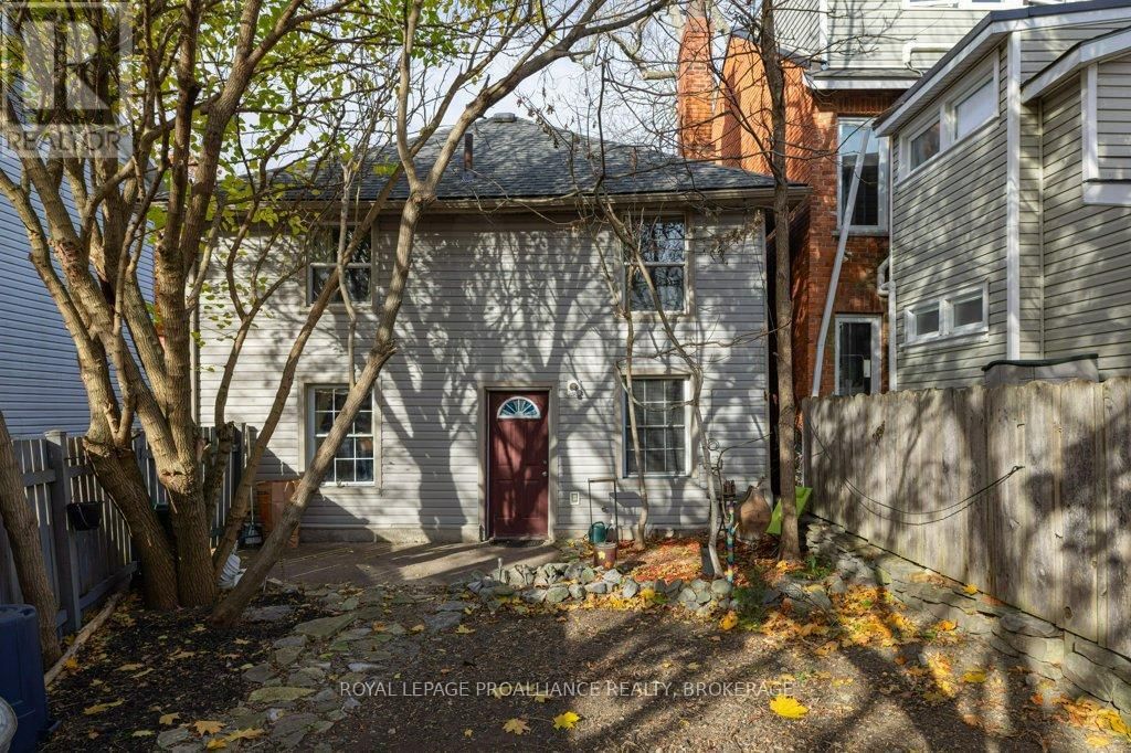 163 BAGOT STREET Image 9