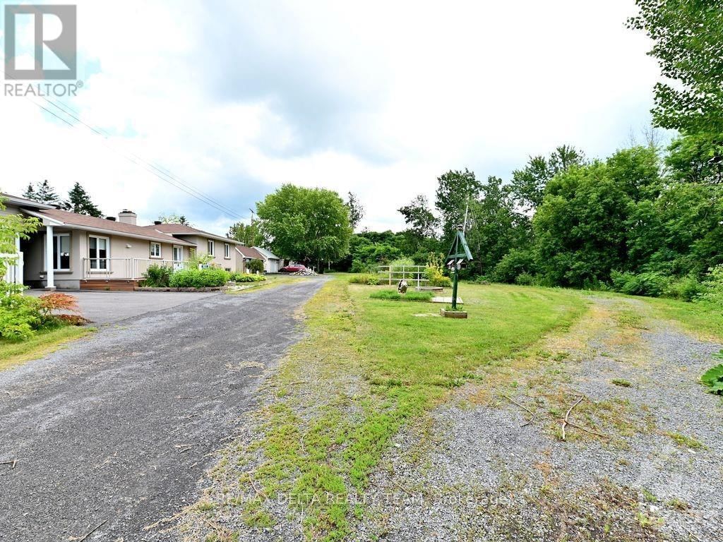 1821 BERCIER ROAD Image 1