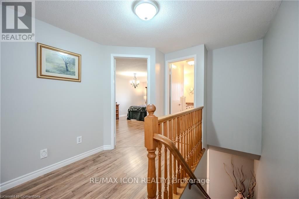 395 DOWNSVIEW PLACE Image 16