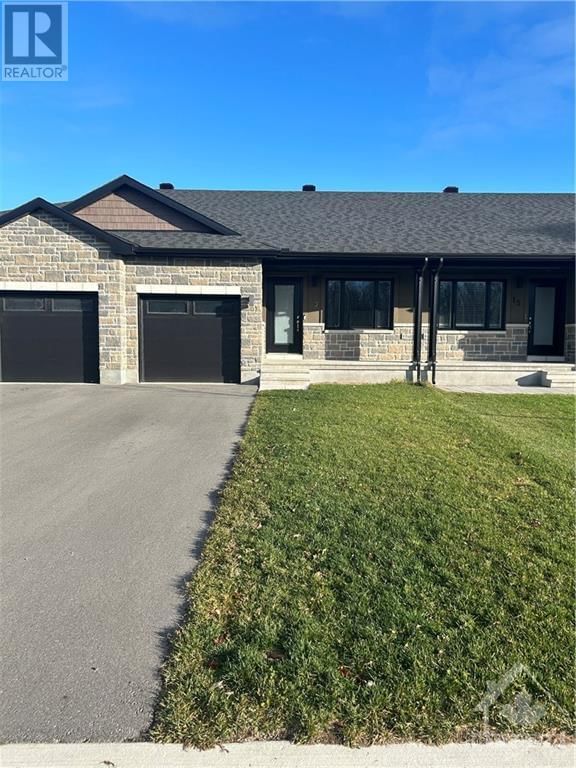 13 MORGAN CLOUTHIER WAY Image 1