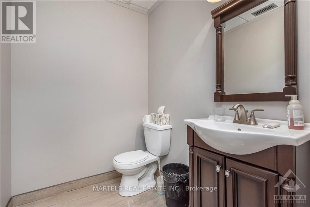 14 - 5480 CANOTEK ROAD Image 27