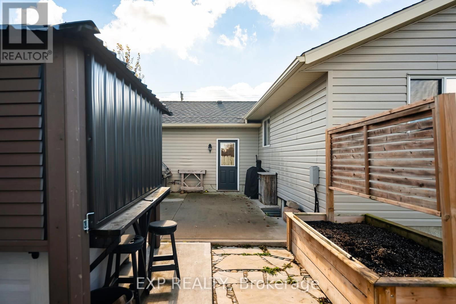 771 PRINCESS STREET Image 36