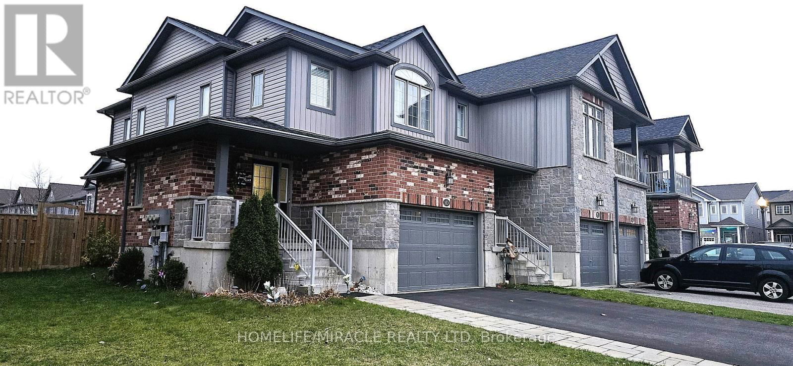 10 MEADOWRIDGE STREET Image 2