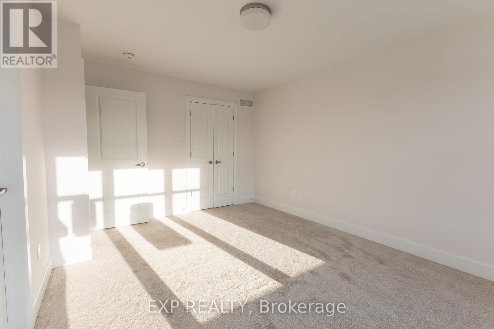175 CRAIG DUNCAN TERRACE Image 15