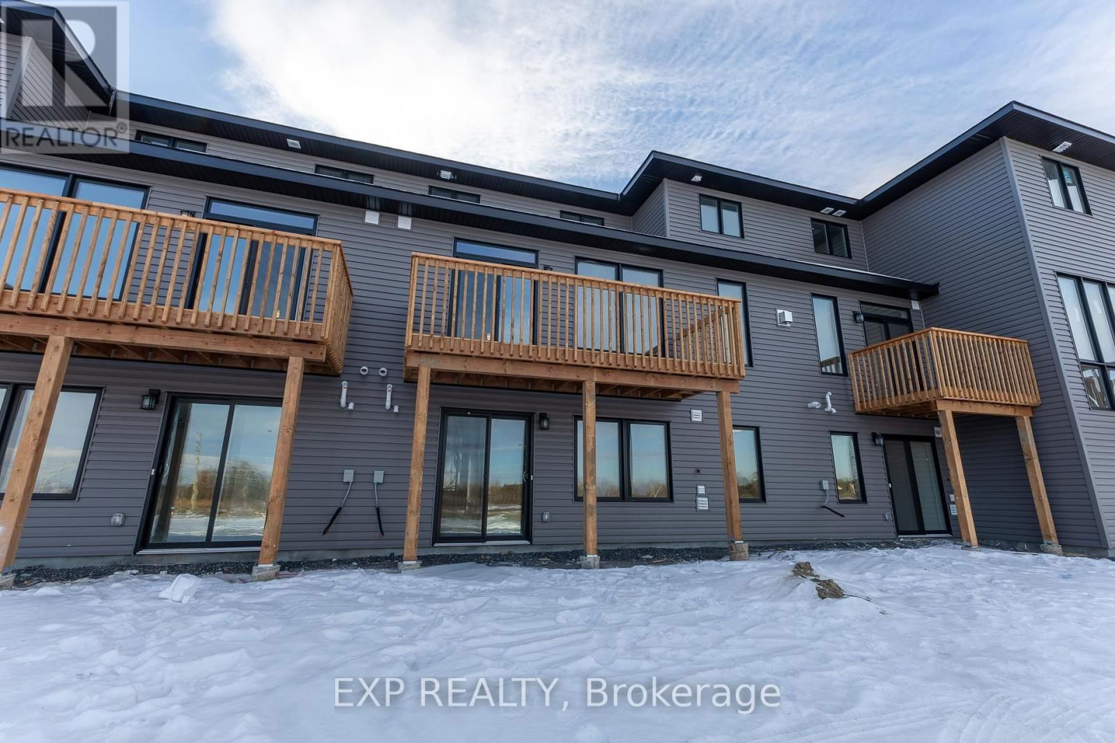 175 CRAIG DUNCAN TERRACE Image 24