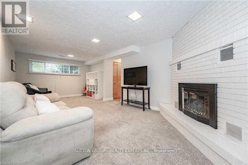 UPPER - 604 GLEN FORREST BOULEVARD Image 31