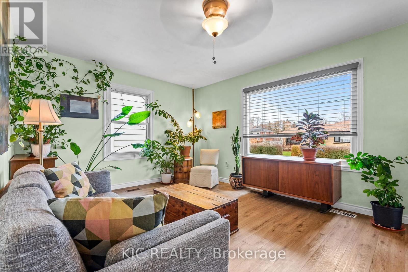 245 WOODBINE AVENUE Image 7