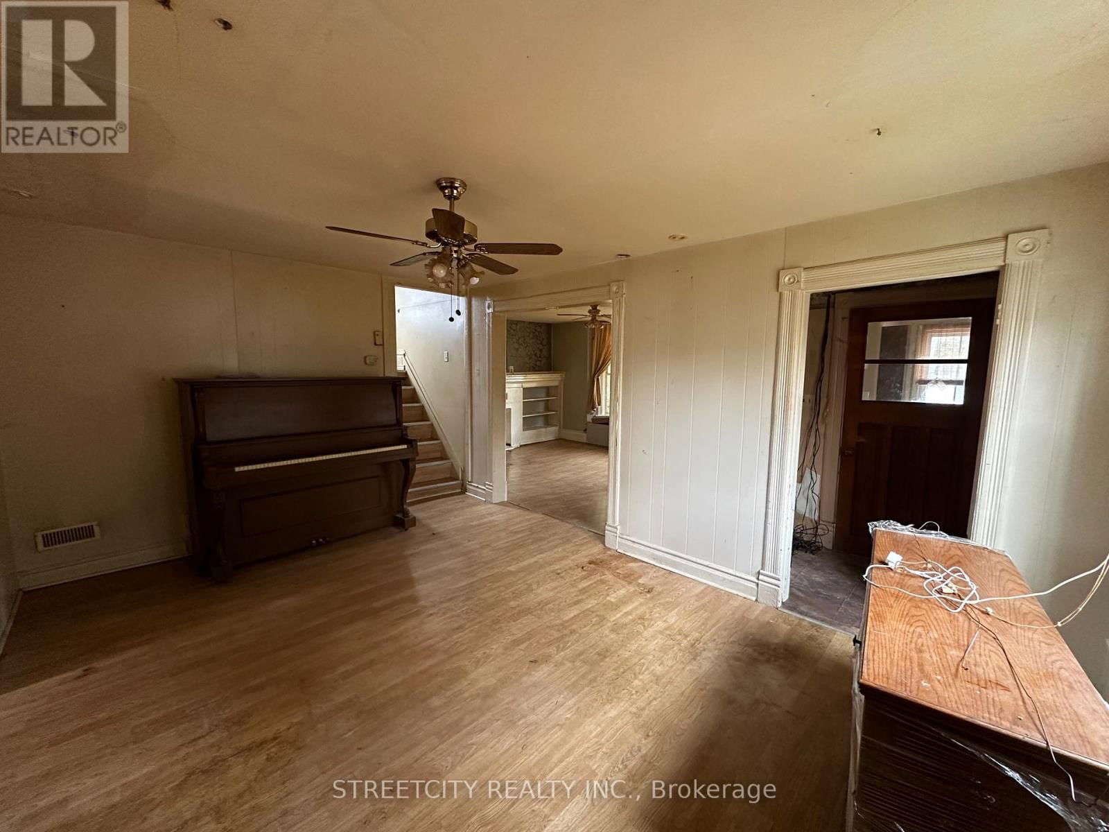 2375 BOSWELL STREET Image 4