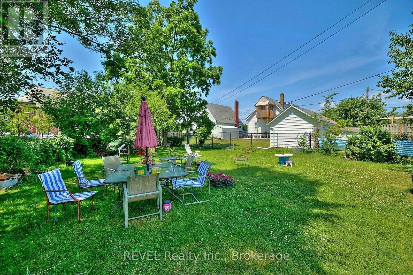 8 PELHAM ROAD Image 6