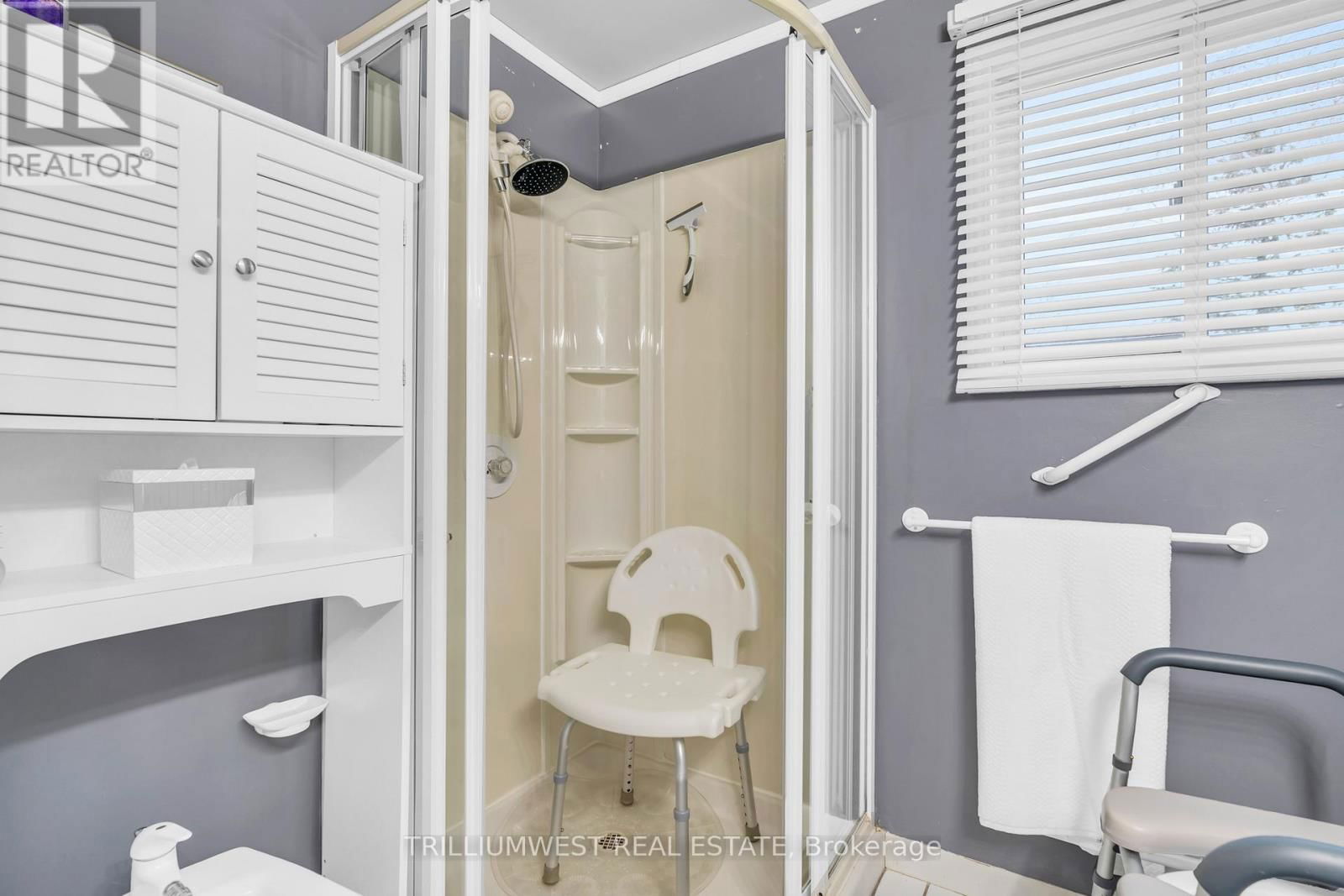 157 MISSISSAUGA PLACE Image 24