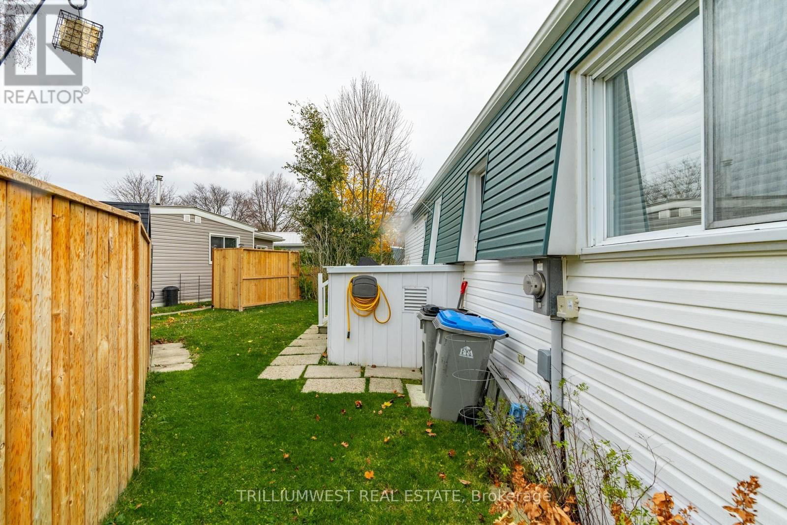 157 MISSISSAUGA PLACE Image 35