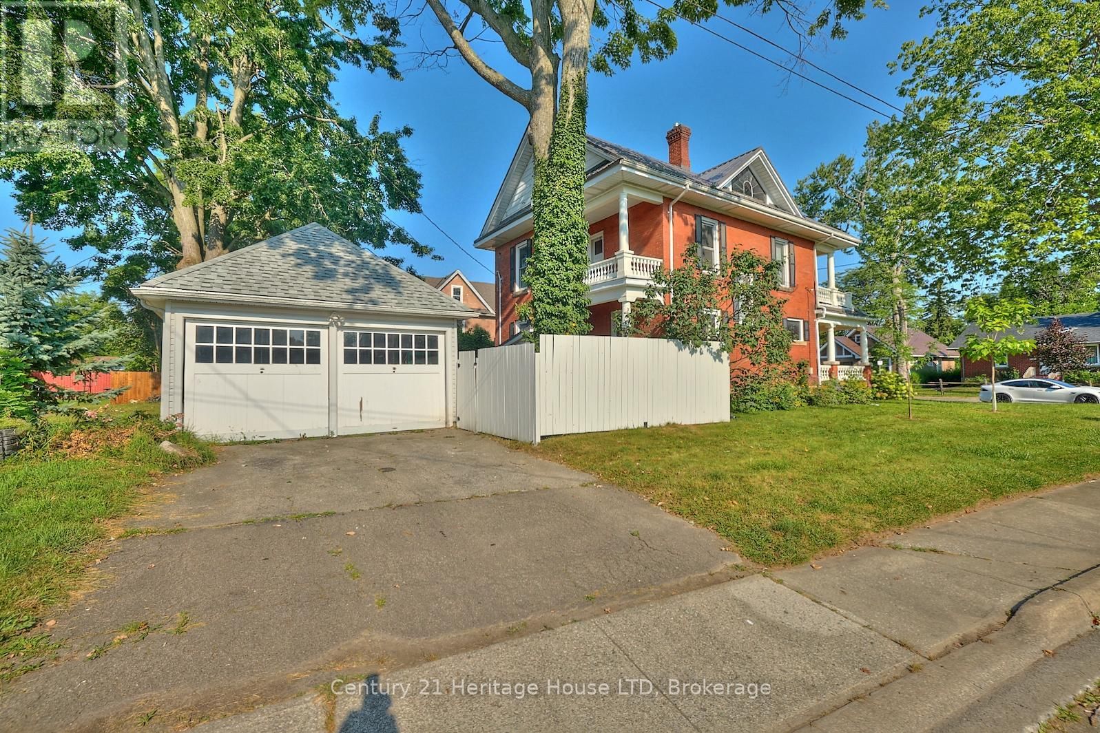 83 MAPLE AVENUE Image 2