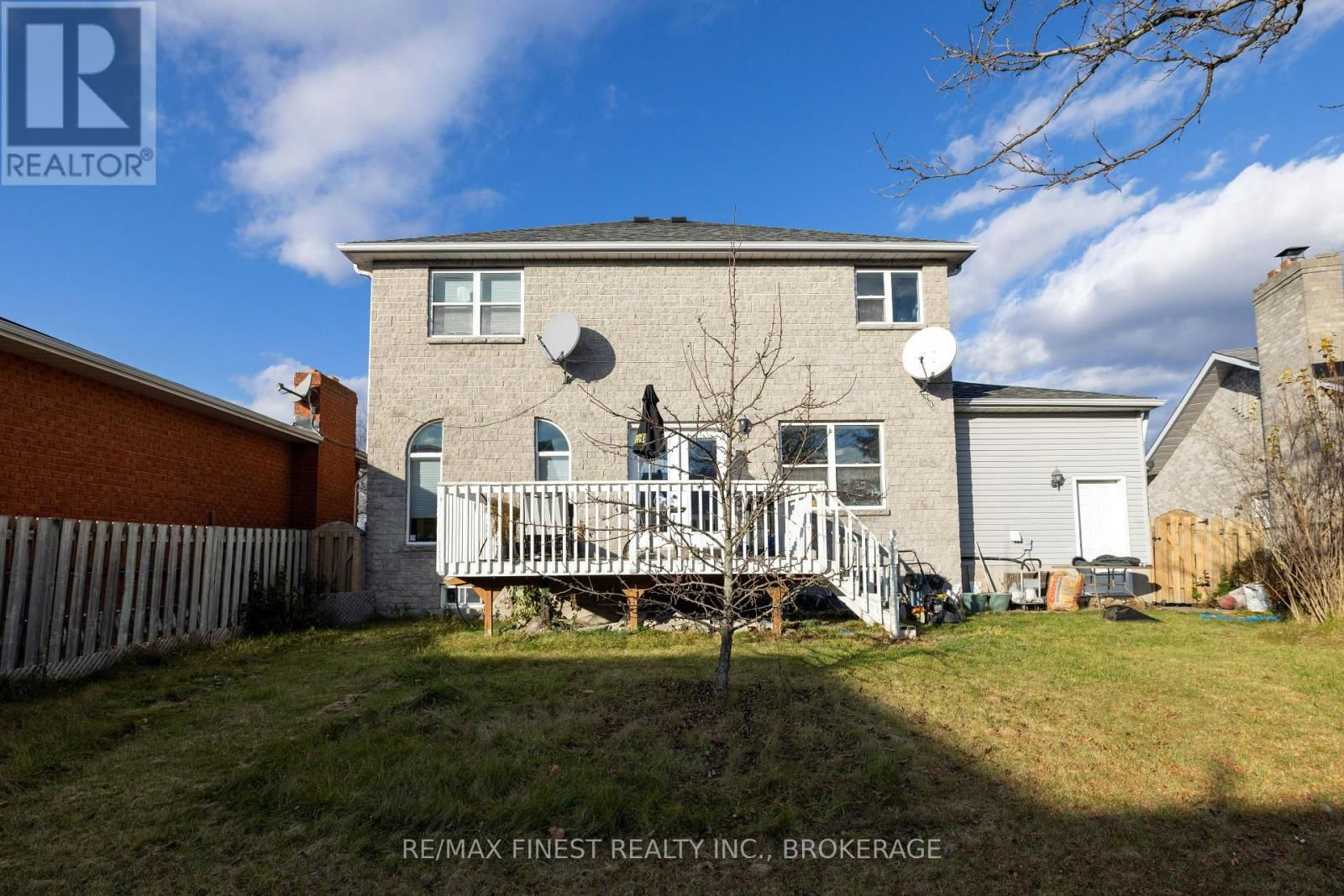 425 KINGSDALE AVENUE Image 36