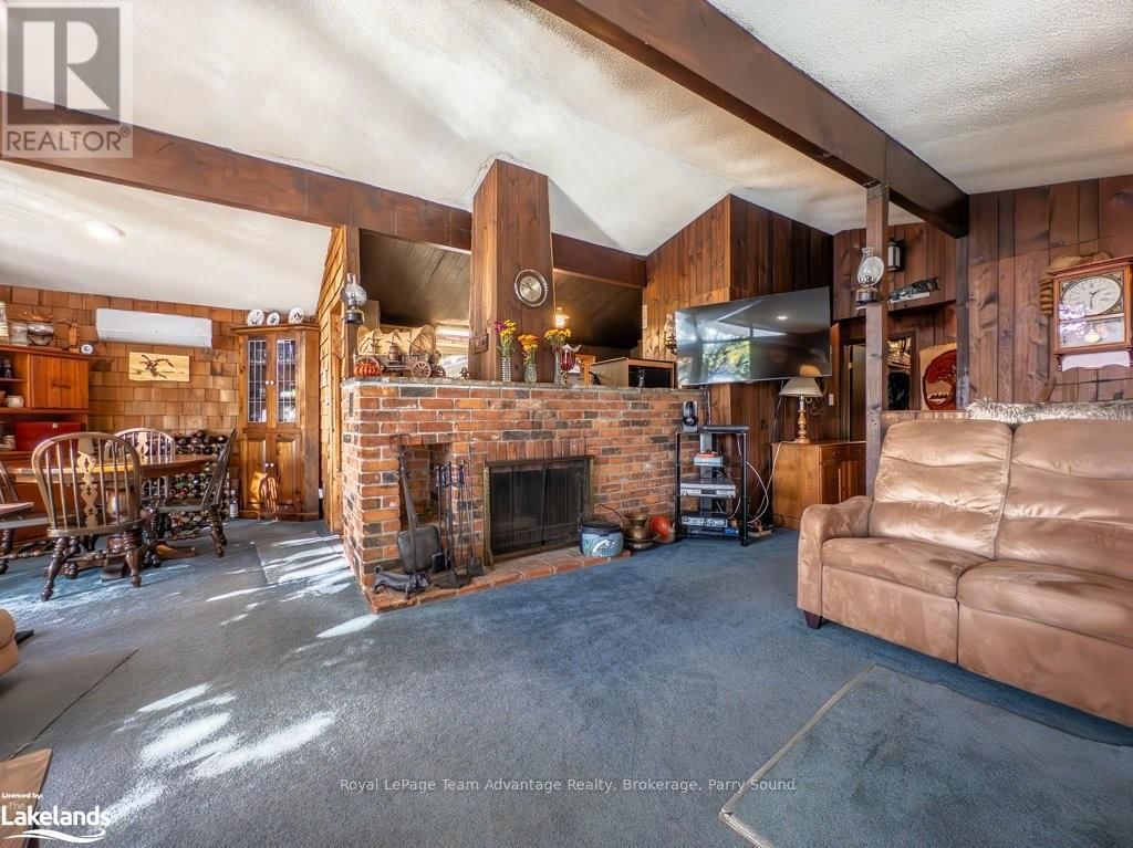 399 HORSESHOE Image 16